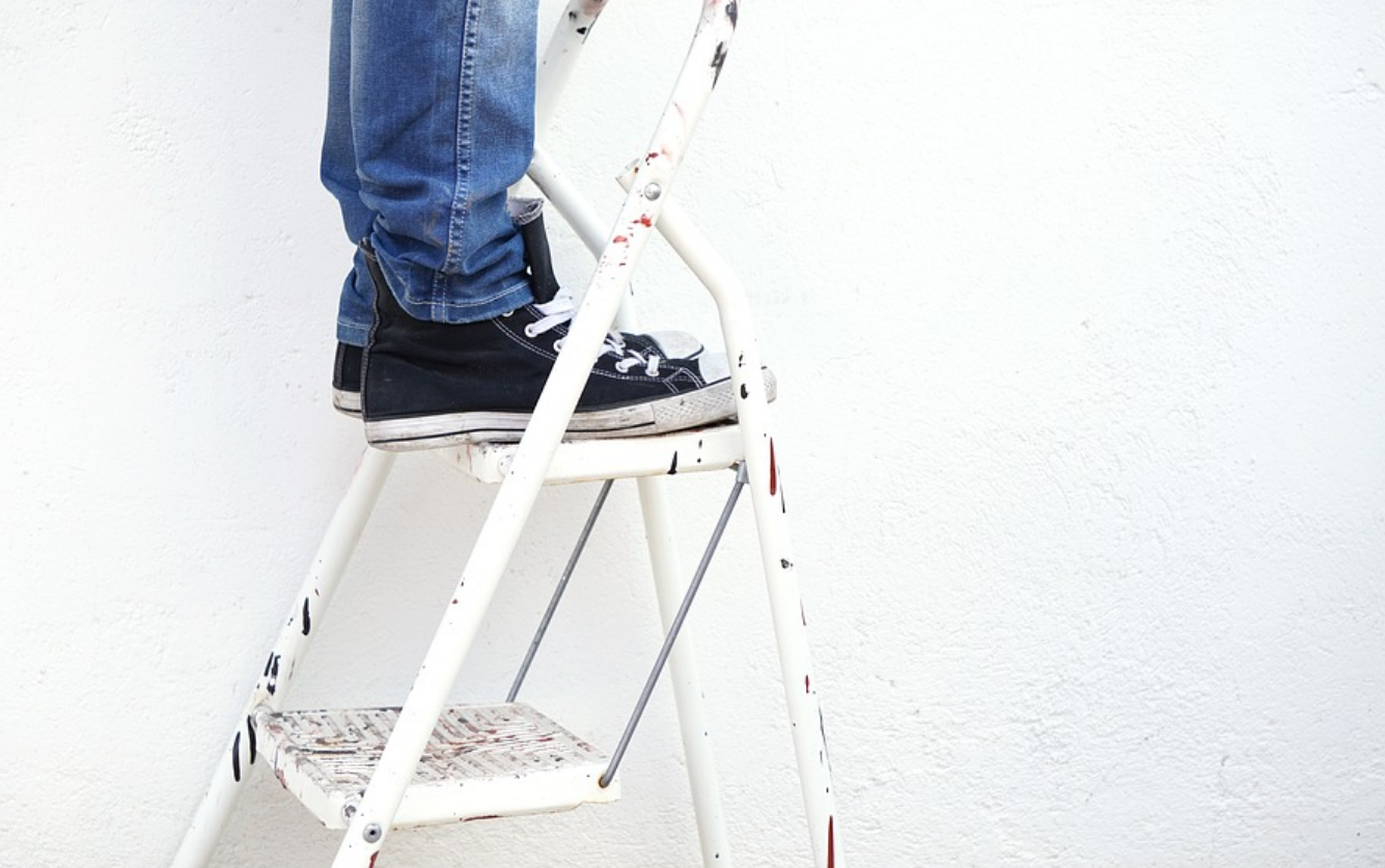 Who’s on the Job? A Look at the Contractual Chain